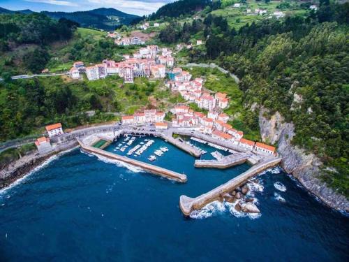 Elantxobe Apartment | Unique Oceanfront Apartment in Elantxobe Urdaibai