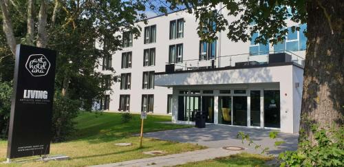 Boeblingen Hotel | Discover ANA Living Stuttgart: Pet-Friendly 4-Star Retreat