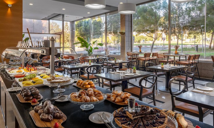 Almeria Hotel | Discover Elba Almería Business & Convention Hotel Today!