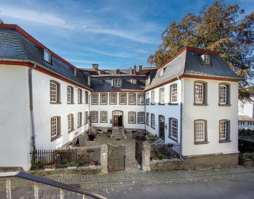 Monschau Apartment | Delightful Elbershof Monschau: Pet & Child Friendly Stay