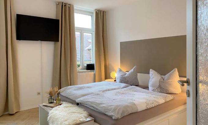 Coswig Apartment | Charming Elbnahe Ferienwohnung with Family-Friendly Amenities