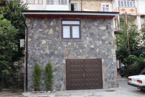 Sheki Apartment | Discover Eldeniz Nuxa House: Pet-Friendly & Rated 9.8