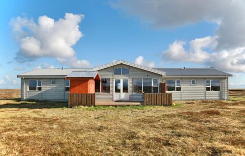 Kirkjubaejarklaustur House | Exceptional Eldhraun Holiday Home with Hot Tub & Family Amenities