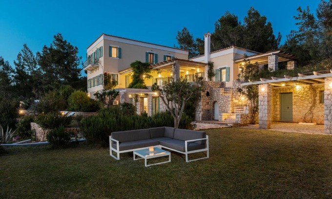 Kilada Villa | Electra Beachfront Villa: Oceanfront Retreat with Pool