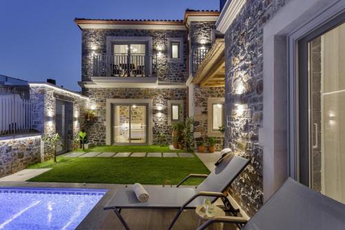 Elaia Villa | Electra Boutique Villa: Oceanfront Retreat with Pool & Hot Tub