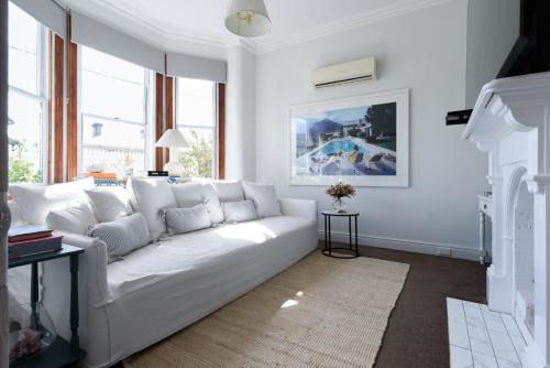 Invermay House | Elegant 2-Bedroom Home with Curated Decor & Outdoor Entertaining