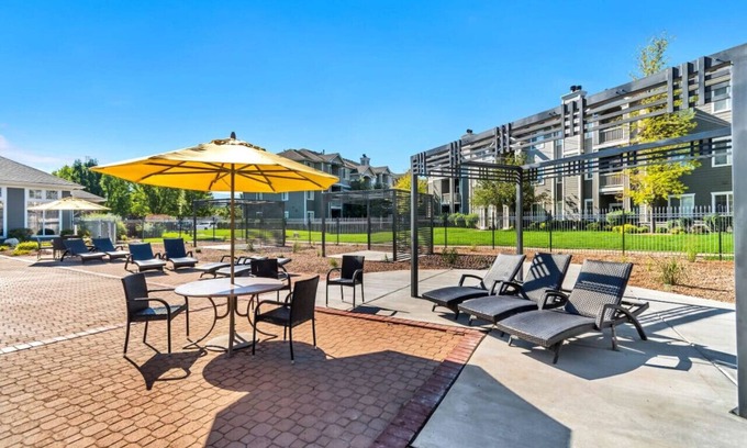 Clearfield Apartment | Quiet Apartment Near Davis Conference with Pool & King Bed