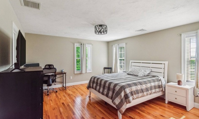 Worcester Apartment | Stylish 3BR Home Steps from Downtown Worcester