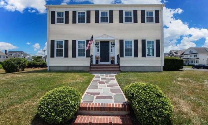 Spring Lake House | Ocean Block Beach House: Family-Friendly Retreat with Views