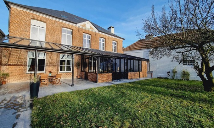 Arneke Cottage | Elegant 5BR Manor with Private Garden, WiFi, Parking, Games & Near Top French Villages