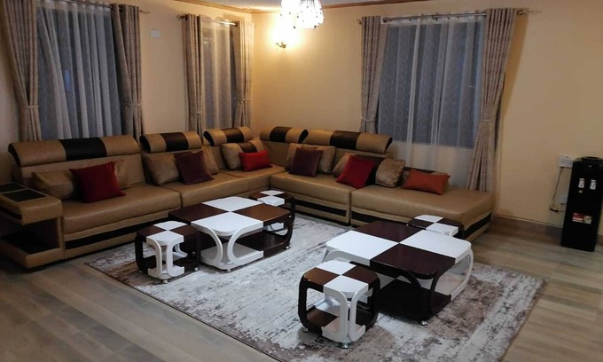 Syokimau House | Welcoming Airport Gem with Family-Friendly Amenities