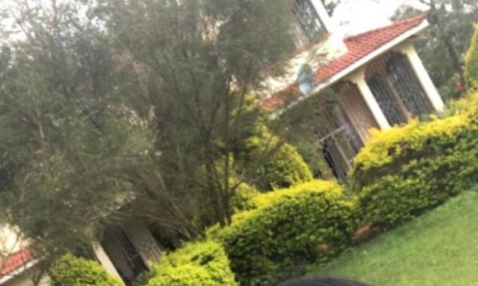 Nandi Villa | Elegant All Ensuite Retreat with Expansive Garden for Events