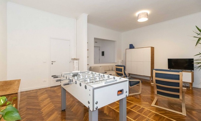 Cit Turin Apartment | Elegant Casalis Apartment with Parking and Family Amenities