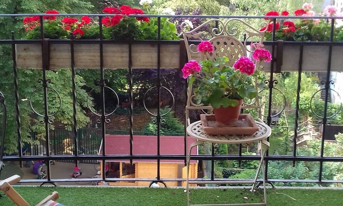 Vinohrady Apartment | Stylish Apartment with Sunny Balcony in Prague's Prime Area