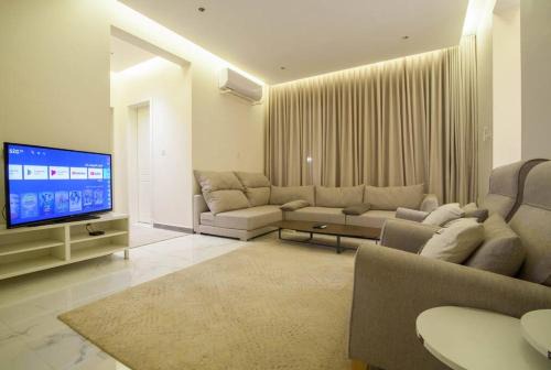 Al Sulimania Apartment | Elegant Apartment in Al-Olaya with Hot Tub & 9.4/10 Rating