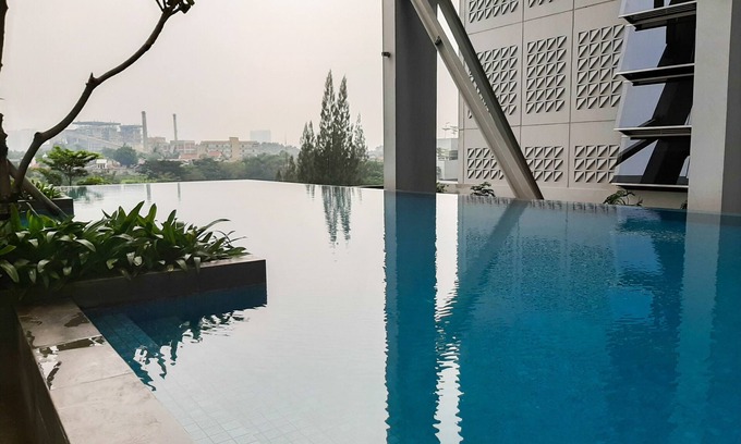 Pinang Apartment | Modern 2Br Apartment at Paddington Heights with Kitchen