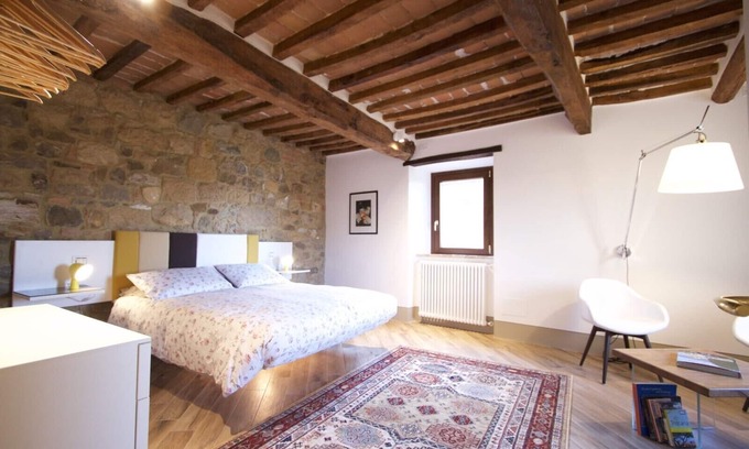 Monticchiello Apartment | Garden View Apartment with Rooftop Terrace & Spa