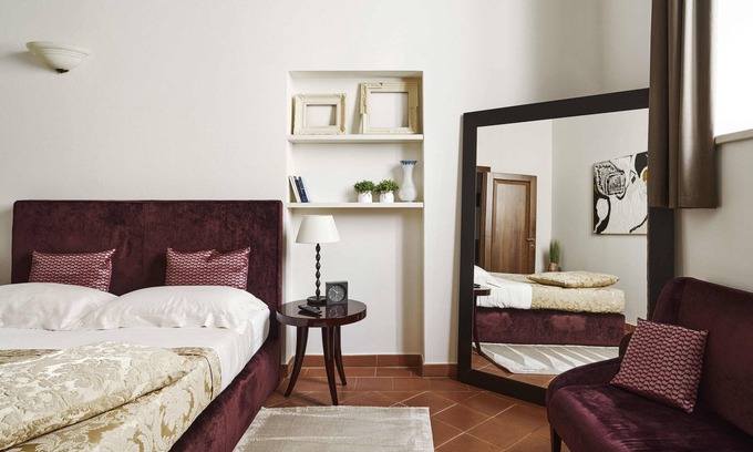 Ponte Abbadesse Apartment | Chic Apartment in Historic City Center with Spa Amenities