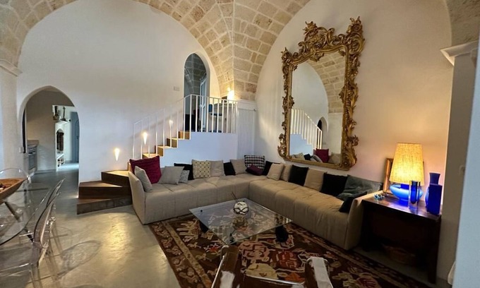 Maruggio Apartment | Elegant Apartment Steps from Maruggio's Historic Center
