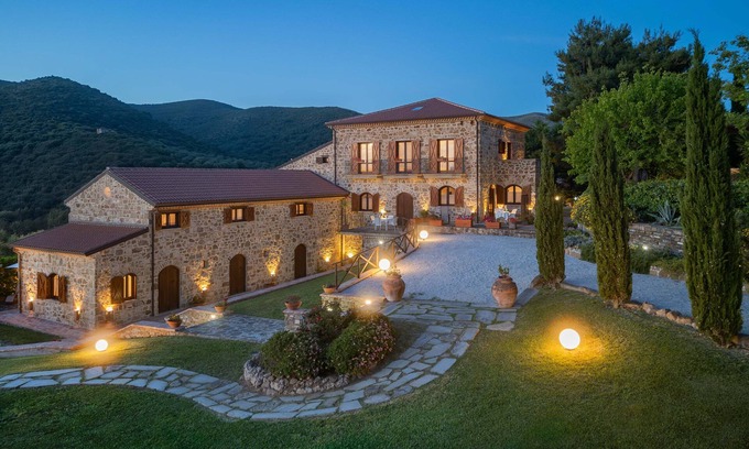 Castellabate Apartment | Discover a Tranquil Seaside Loft with Stunning Ocean Views