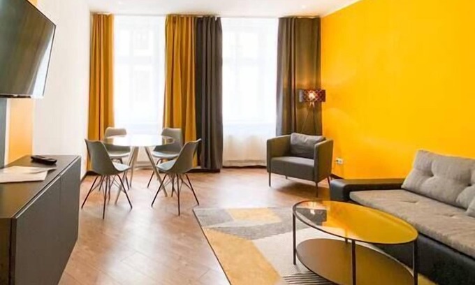 Rudolfsheim-Funfhaus Apartment | Stylish Apartment Near Westbahnhof with Kitchen Amenities
