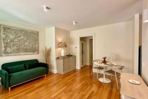Trionfale Apartment | Elegant apartment with terrace in Balduina