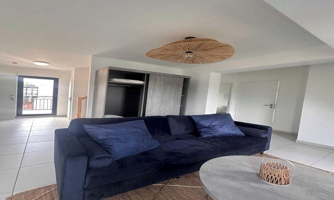 Suresnes Apartment | Elegant Appt - 3BDR/8P - Near Paris & La Défense