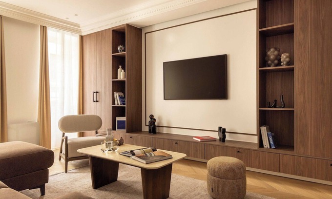 Paris City Center Apartment | Elegant appt- AC-2BR-6P- Musée du Louvre