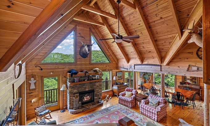 Boone Cabin | Cozy Cabin Retreat with Pool and Spa on Mountain Ridge