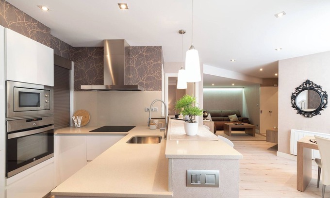 Maria Auxiliadora Apartment | Elegant Central Apartment