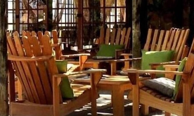 Sesriem Cabin | Elegant Desert Lodge: Family-Friendly Oasis with Pool & Dining