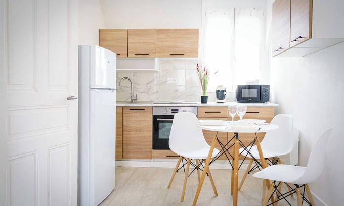 Saint-Quentin Apartment | Elegant duplex 4 persons - Near downtown