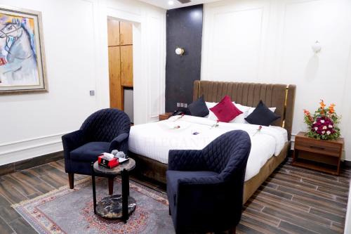 Multan Hotel | Prime Executive Suite with Breakfast & Family-Friendly Perks