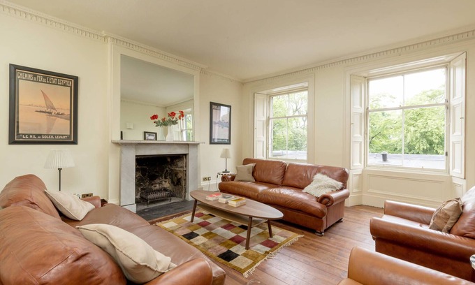 New Town Apartment | Beautiful Georgian Apartment in Central Edinburgh - Guest Rated 9.8