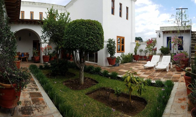 Ruta Independencia House | Inviting Retreat in Centro Historico Oaxaca with Spa & Hot Tub