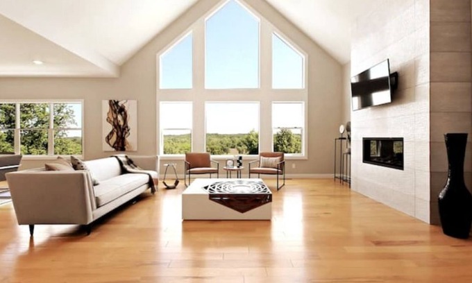 Columbia House | Tranquil Retreat Surrounded by Nature's Beauty
