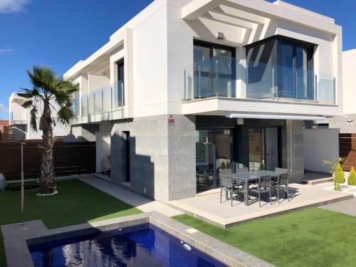 Lo Rufete House | Inviting House with Pool in Vistebella - Rated 9/10 by Guests