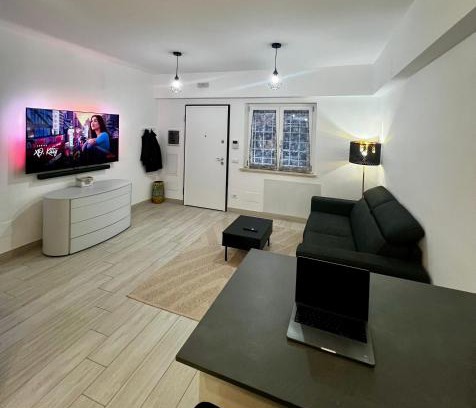 Suburbio VII Portuense Apartment | Elegant & Spacious 2BR 2BA Unit with Private Patio