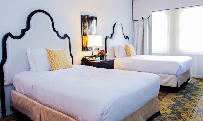 Kalorama Heights Hotel | Indulge in Onsite Dining & Spa Services in D.C. Heart