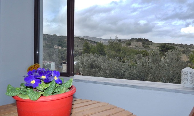 Saronikos Apartment | Elegant Stoudio near airport & Athens Riviera