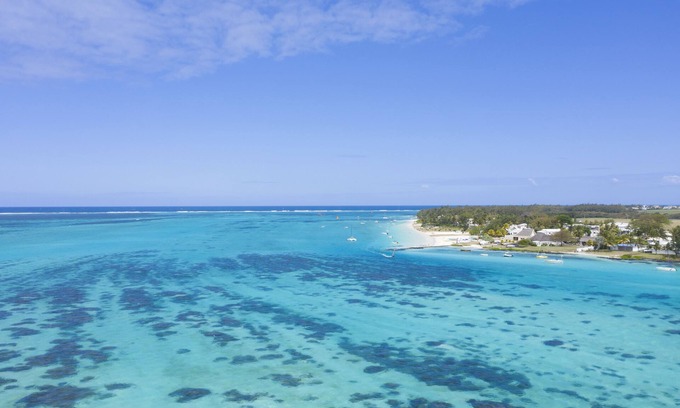 Blue Bay Villa | Exclusive Villa with Private Garden and Ocean Views