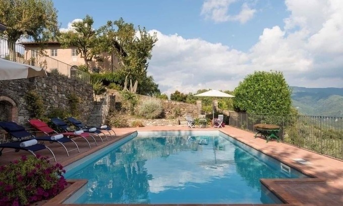 Villabuona House | Elegant Villa with Ocean View & Private Pool for Your Stay