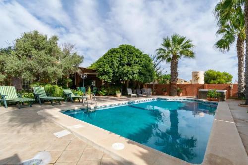 Playa Honda Villa | Relaxing Villa with Private Pool in Playa Honda