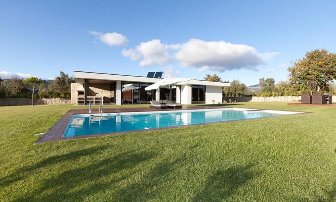 Vieira do Minho Villa | Charming 4-Bedroom Villa with Private Pool in Vieira do Minho