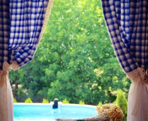 Mozenec Villa | Elegant Villa with Jacuzzi and Pool Near Mozdenec