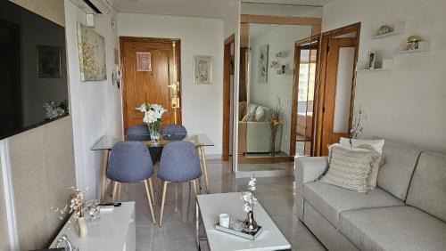 Grau i Platja Apartment | Stylish Apartment in Playa de Gandía with Private Pool