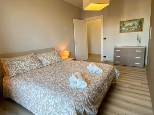 Centallo Apartment | Elegant Tre Amis Apartment with Free WiFi & Child Friendly
