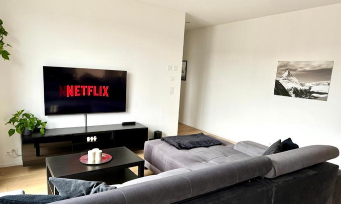 Horgen District Apartment | Elegant Stay Near the City with Top Guest Ratings