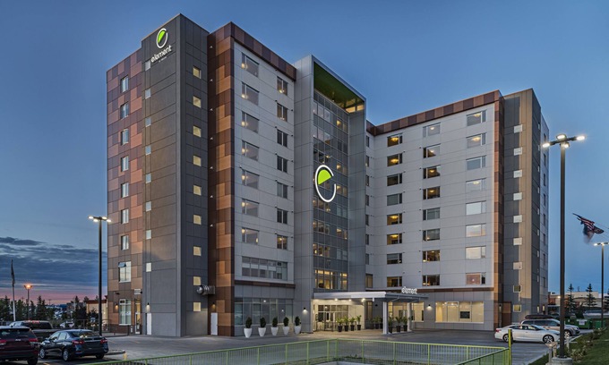 Calgary Hotel | Inviting Element by Westin Calgary Airport: Pool & Spa Access