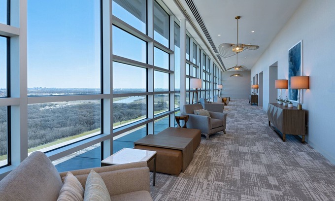Las Colinas Hotel | Premier Element Dallas Las Colinas with Pool & Breakfast